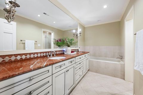 Tiny photo for 250 S Sheridan Road S, Lake Forest, IL 60045 (MLS # 12456054)