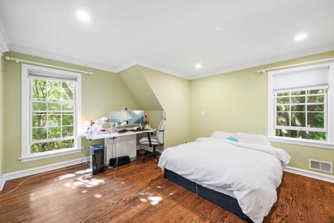 Tiny photo for 250 S Sheridan Road S, Lake Forest, IL 60045 (MLS # 12456054)