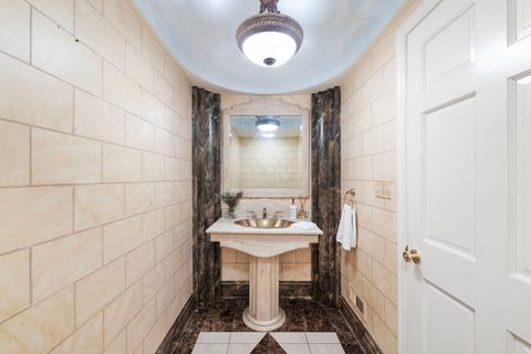 Tiny photo for 250 S Sheridan Road S, Lake Forest, IL 60045 (MLS # 12456054)