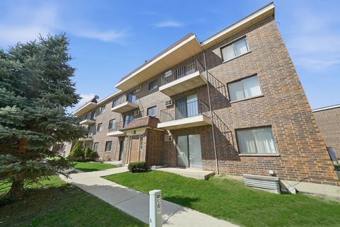 Tiny photo for 966 N Rohlwing Road #GA, Addison, IL 60101 (MLS # 12650917)