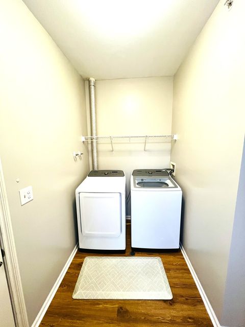 Tiny photo for 2585 Waterbury Lane, Buffalo Grove, IL 60089 (MLS # 12630209)