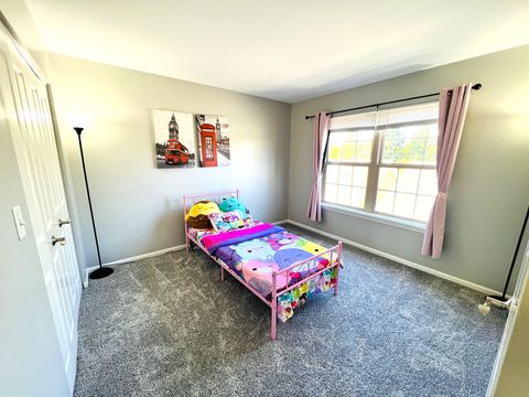 Tiny photo for 2585 Waterbury Lane, Buffalo Grove, IL 60089 (MLS # 12630209)