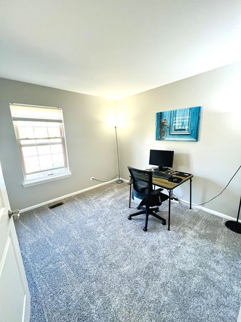 Tiny photo for 2585 Waterbury Lane, Buffalo Grove, IL 60089 (MLS # 12630209)
