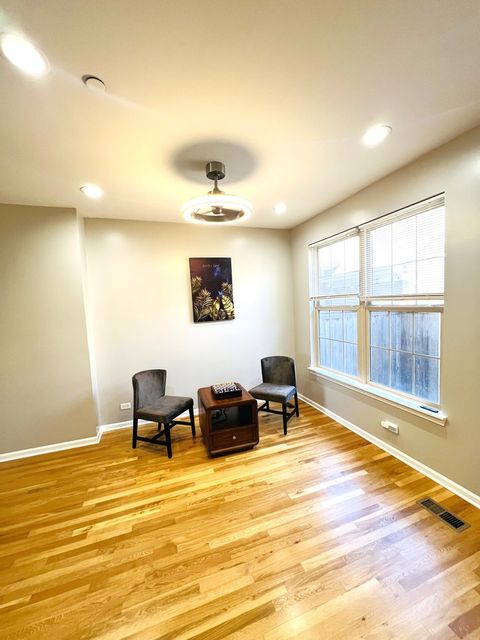 Tiny photo for 2585 Waterbury Lane, Buffalo Grove, IL 60089 (MLS # 12630209)