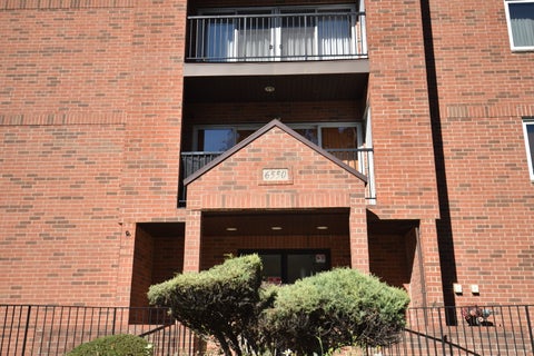 Tiny photo for 6550 W GUNNISON Street #305, Harwood Heights, IL 60706 (MLS # 12788362)