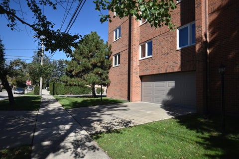 Tiny photo for 6550 W GUNNISON Street #305, Harwood Heights, IL 60706 (MLS # 12788362)