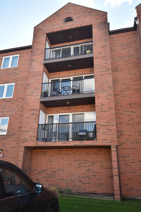 Tiny photo for 6550 W GUNNISON Street #305, Harwood Heights, IL 60706 (MLS # 12788362)