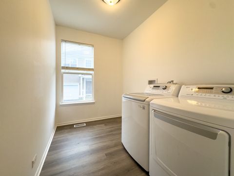 Tiny photo for Elgin, IL 60124 (MLS # 12520566)