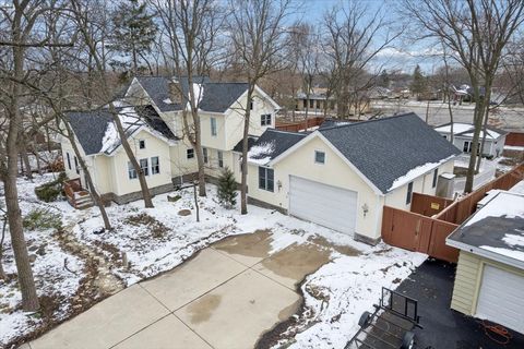 Tiny photo for 215 E Pine Avenue, Roselle, IL 60172 (MLS # 12565985)