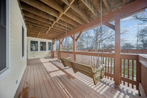 Tiny photo for 215 E Pine Avenue, Roselle, IL 60172 (MLS # 12565985)