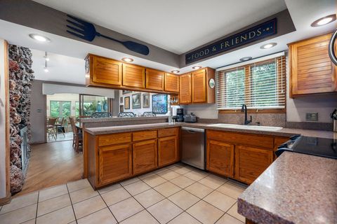 Tiny photo for 42W697 Bridle Court, St. Charles, IL 60175 (MLS # 12427897)