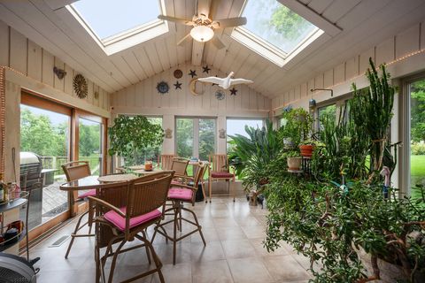 Tiny photo for 42W697 Bridle Court, St. Charles, IL 60175 (MLS # 12427897)