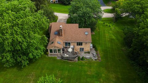 Tiny photo for 42W697 Bridle Court, St. Charles, IL 60175 (MLS # 12427897)