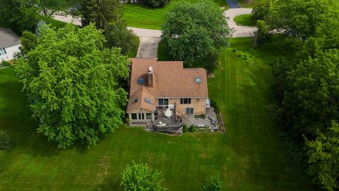 Tiny photo for 42W697 Bridle Court, St. Charles, IL 60175 (MLS # 12427897)
