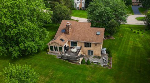 Tiny photo for 42W697 Bridle Court, St. Charles, IL 60175 (MLS # 12427897)