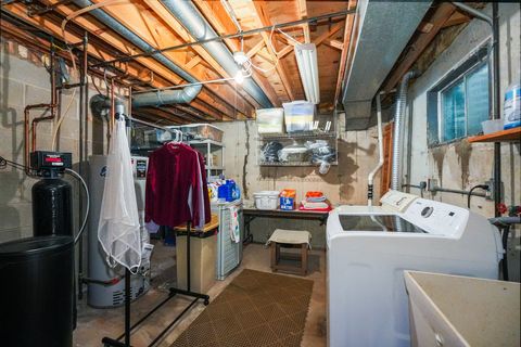 Tiny photo for 42W697 Bridle Court, St. Charles, IL 60175 (MLS # 12427897)