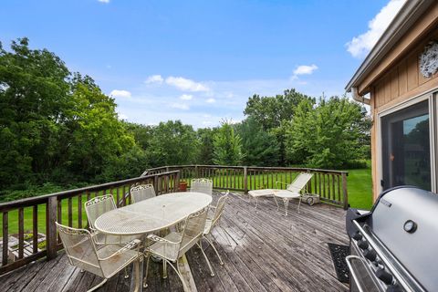 Tiny photo for 42W697 Bridle Court, St. Charles, IL 60175 (MLS # 12427897)