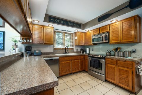 Tiny photo for 42W697 Bridle Court, St. Charles, IL 60175 (MLS # 12427897)