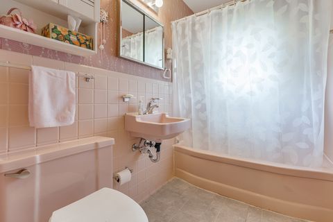 Tiny photo for 550 Ridge Avenue, Elk Grove Village, IL 60007 (MLS # 12453528)