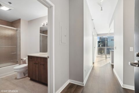 Tiny photo for 303 W OHIO Street #3206, Chicago, IL 60654 (MLS # 12509782)