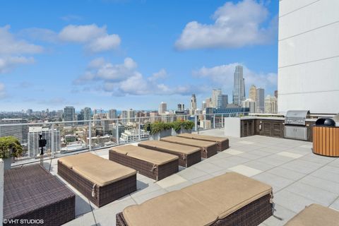 Tiny photo for 303 W OHIO Street #3206, Chicago, IL 60654 (MLS # 12509782)