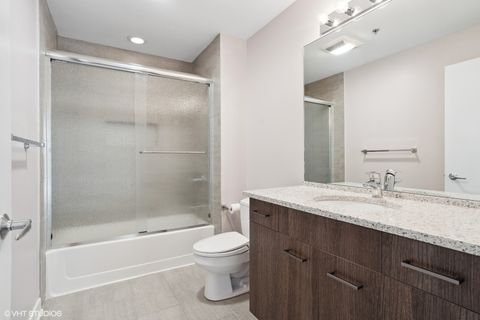 Tiny photo for 303 W OHIO Street #3206, Chicago, IL 60654 (MLS # 12509782)