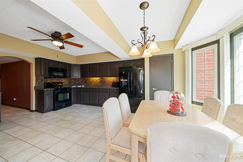 Tiny photo for 7928 Trinity Circle #2SW, Tinley Park, IL 60477 (MLS # 12524394)