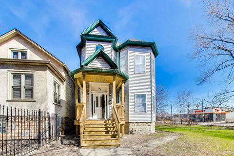 6853 S Perry Avenue Chicago IL 60621