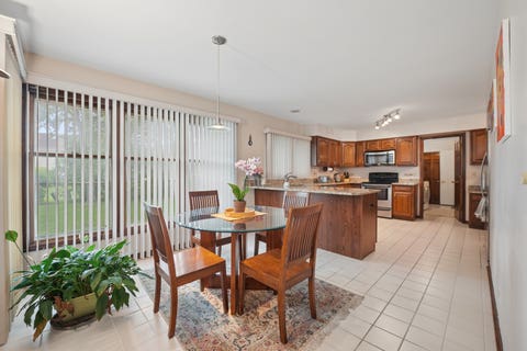 Tiny photo for 837 Heatherstone Drive, Schaumburg, IL 60173 (MLS # 12737657)
