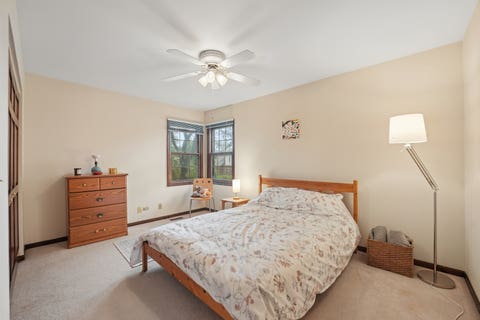 Tiny photo for 837 Heatherstone Drive, Schaumburg, IL 60173 (MLS # 12737657)