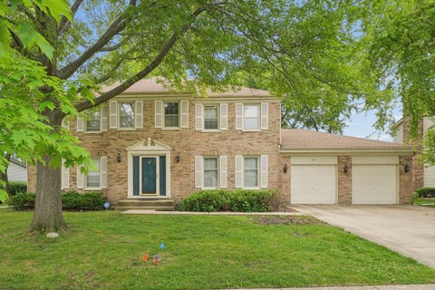 Photo of 837 Heatherstone Drive, Schaumburg, IL 60173 (MLS # 12737657)