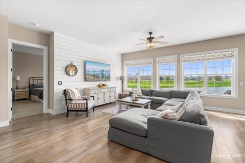 Tiny photo for 3556 Crosswater Court, Elgin, IL 60124 (MLS # 12618680)