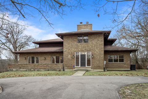32981 N River Road Libertyville IL 60048
