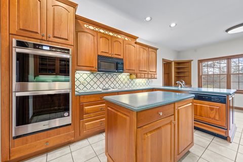 Tiny photo for 32981 N River Road, Libertyville, IL 60048 (MLS # 12556308)