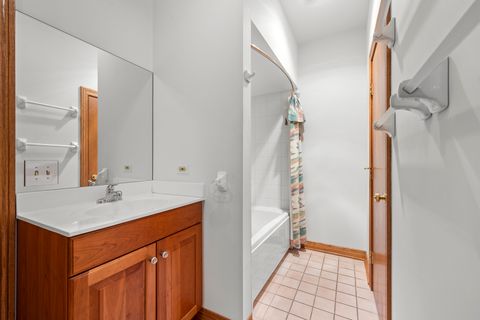 Tiny photo for 32981 N River Road, Libertyville, IL 60048 (MLS # 12556308)