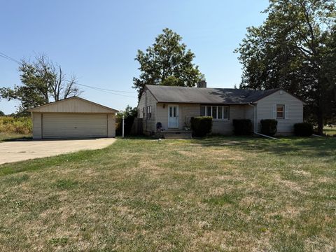 Photo of 403 S Kennedy Drive, Georgetown, IL 61846 (MLS # 12474415)