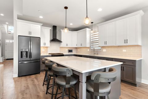 Tiny photo for 1340 Lacoma Court, Lockport, IL 60441 (MLS # 12451812)