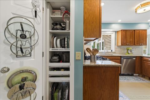 Tiny photo for 635 Kingsbury Court, Batavia, IL 60510 (MLS # 12601197)