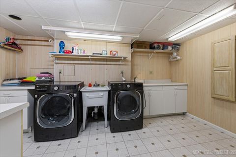 Tiny photo for 635 Kingsbury Court, Batavia, IL 60510 (MLS # 12601197)