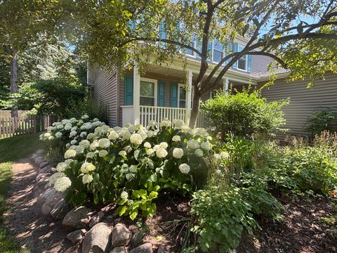 Photo of 635 Kingsbury Court, Batavia, IL 60510 (MLS # 12601197)