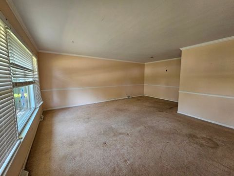 Tiny photo for 1004 Jenkisson Avenue, Lake Bluff, IL 60044 (MLS # 12458566)