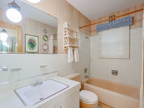 Tiny photo for 660 Magnolia Lane, Elk Grove Village, IL 60007 (MLS # 12793692)