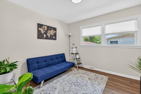 Tiny photo for 702 W Fitzhenry Court, Glenwood, IL 60425 (MLS # 12663036)
