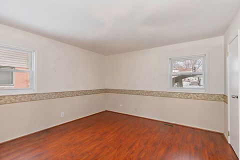 Tiny photo for 213 Villa Road, Streamwood, IL 60107 (MLS # 12595348)