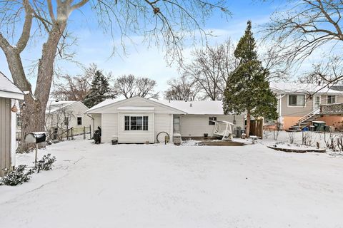 Tiny photo for 213 Villa Road, Streamwood, IL 60107 (MLS # 12595348)