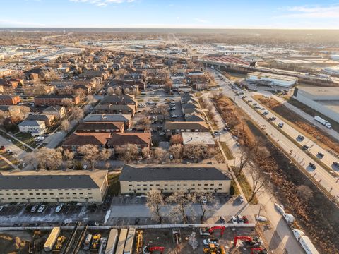 Tiny photo for 9645 S Harlem Avenue #1H, Chicago Ridge, IL 60415 (MLS # 12588145)