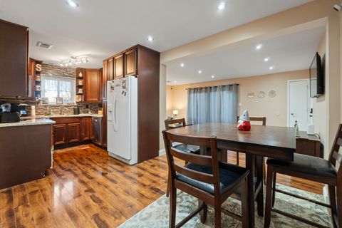 Tiny photo for 9645 S Harlem Avenue #1H, Chicago Ridge, IL 60415 (MLS # 12588145)