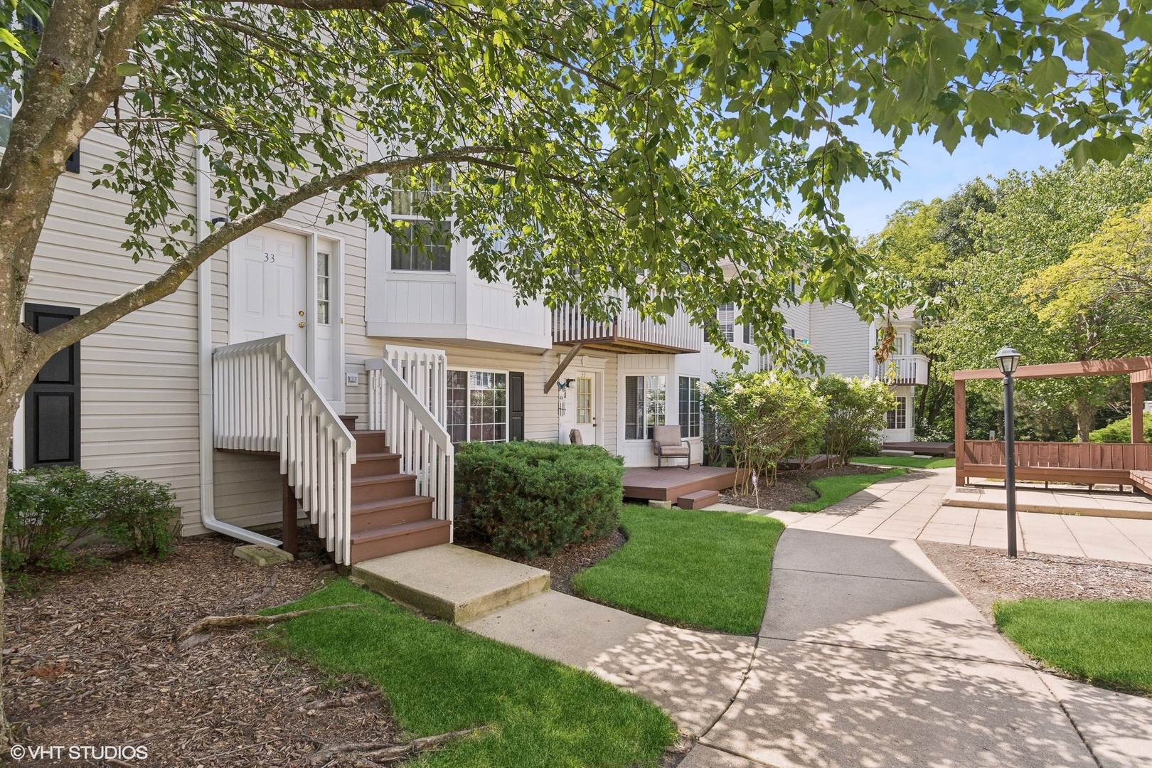 33 S Treehouse Lane