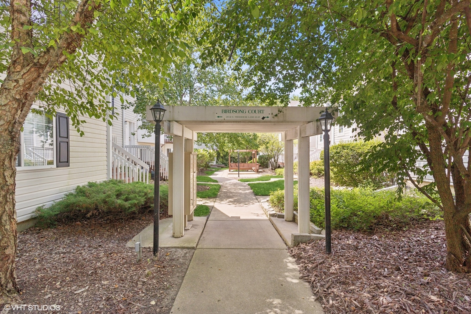 33 S Treehouse Lane