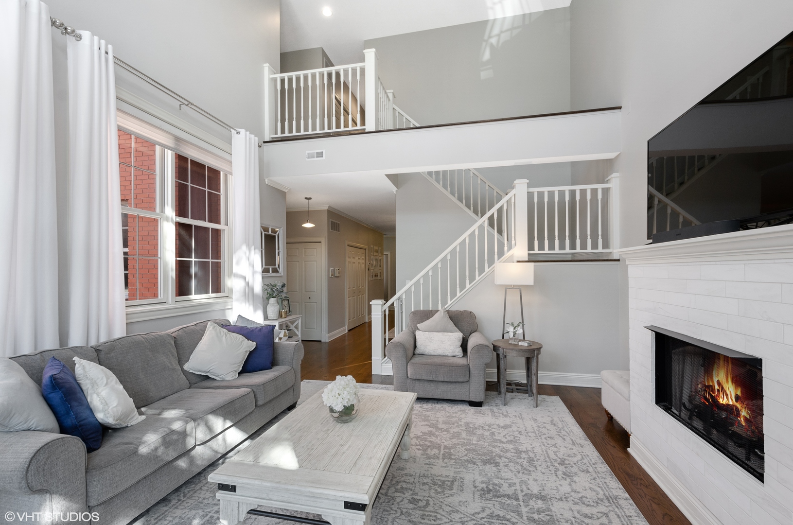 2222 W ARMITAGE Avenue 2E